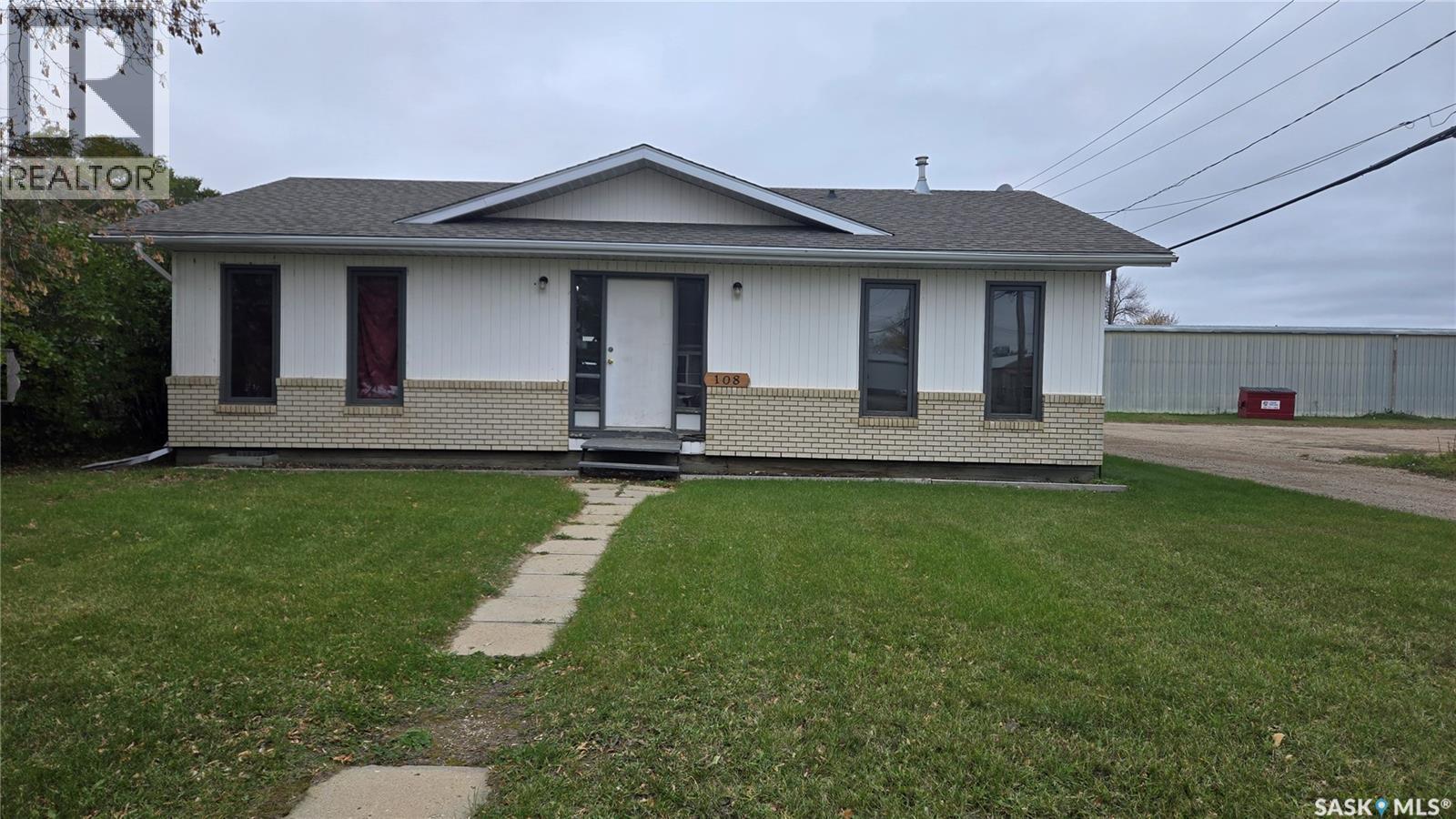 108 1st STREET W, Carnduff, Saskatchewan