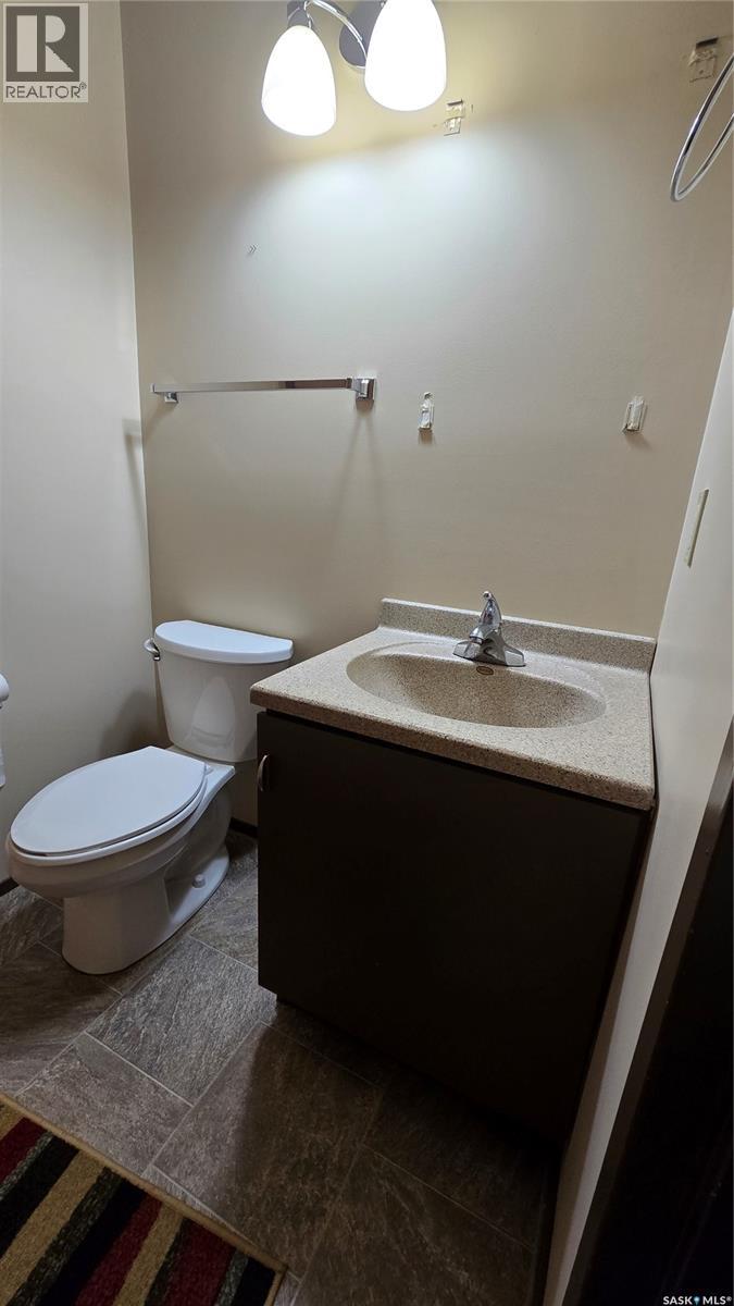 108 1st Street W, Carnduff, Saskatchewan  S0C 0S0 - Photo 7 - SK020819