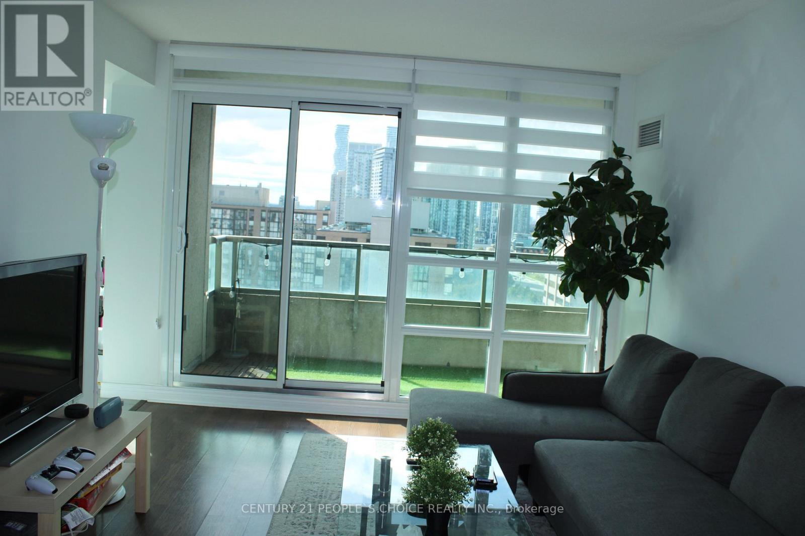 2807 - 208 Enfield Place, Mississauga, Ontario  L5B 0G8 - Photo 5 - W12462097