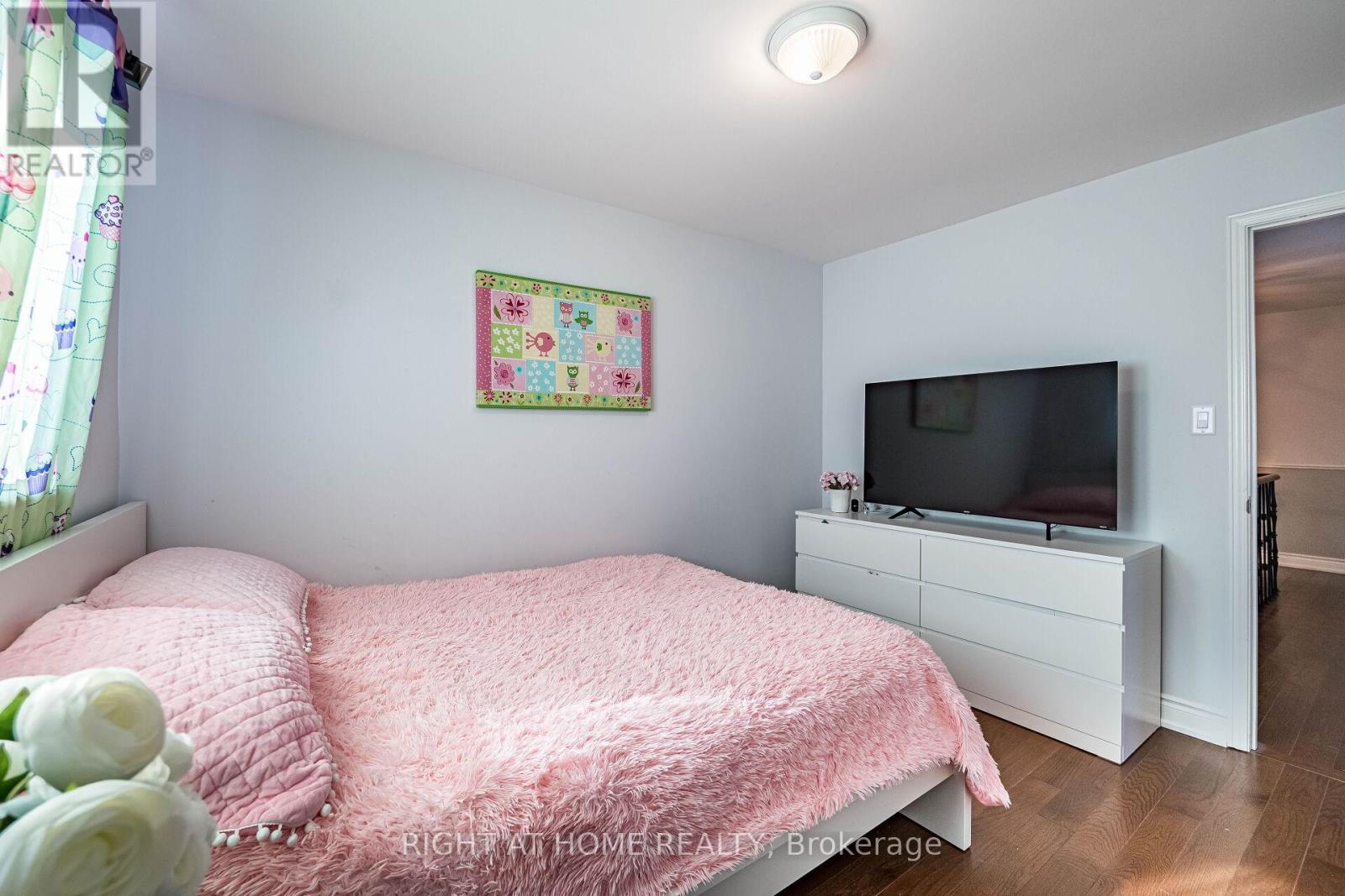 3981 Mahogany Row, Mississauga, Ontario  L4W 2H7 - Photo 26 - W12462101