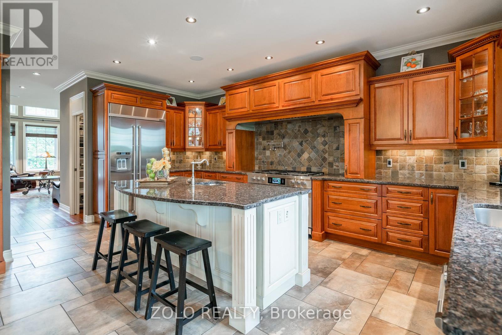4658 Lyons Parkway, Niagara Falls, Ontario  L2G 0A4 - Photo 14 - X12462109