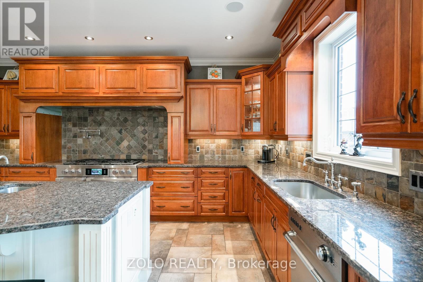 4658 Lyons Parkway, Niagara Falls, Ontario  L2G 0A4 - Photo 15 - X12462109