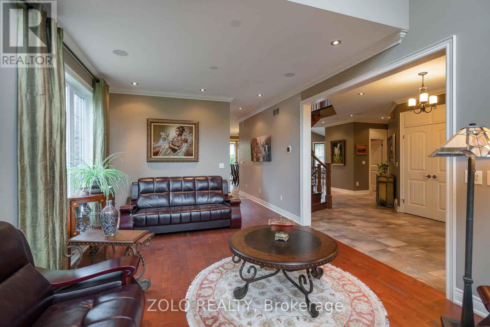 4658 Lyons Parkway, Niagara Falls, Ontario  L2G 0A4 - Photo 5 - X12462109