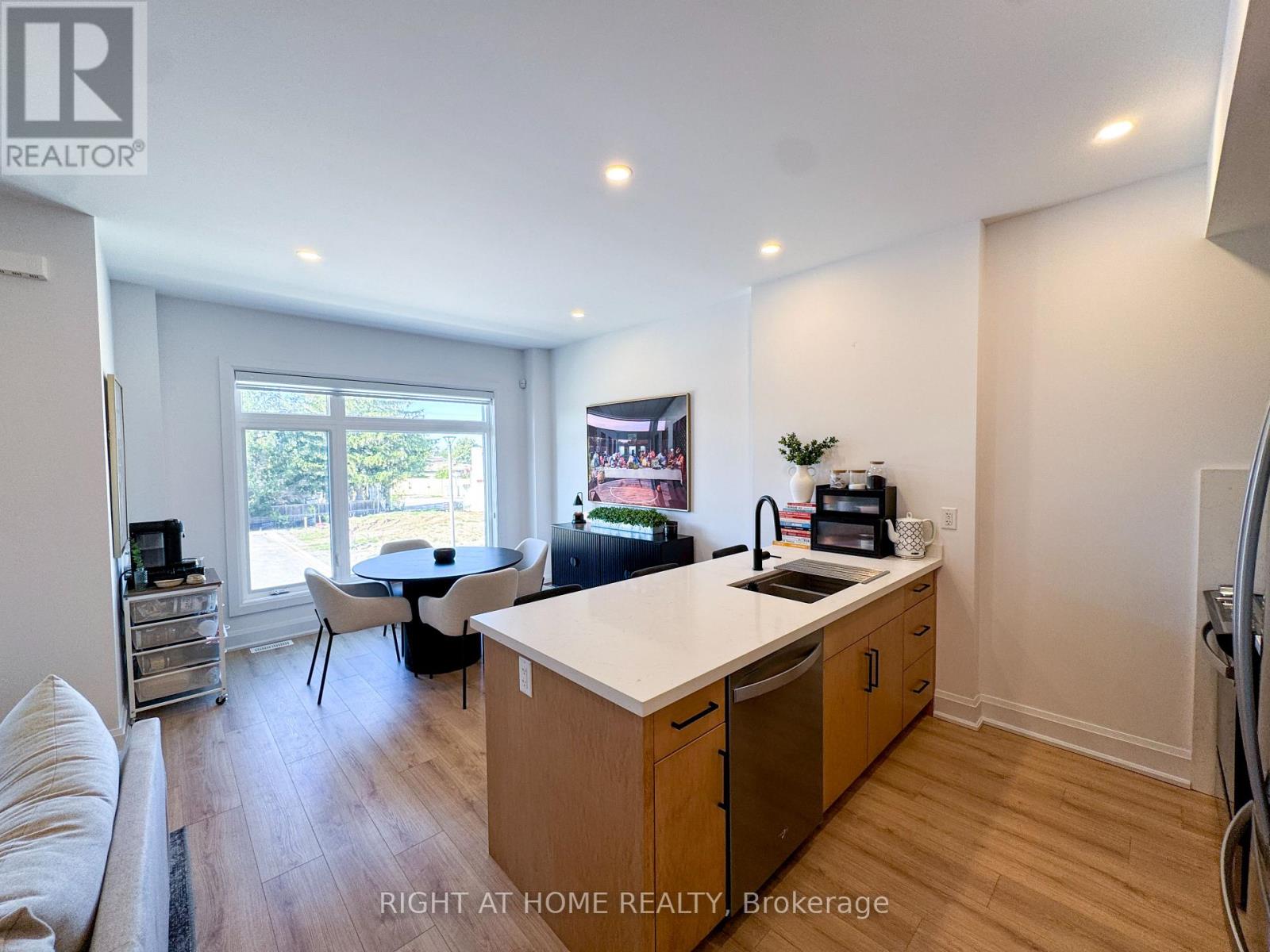 23 - 292 Vine Street, St. Catharines, Ontario  L2M 4T3 - Photo 10 - X12462114