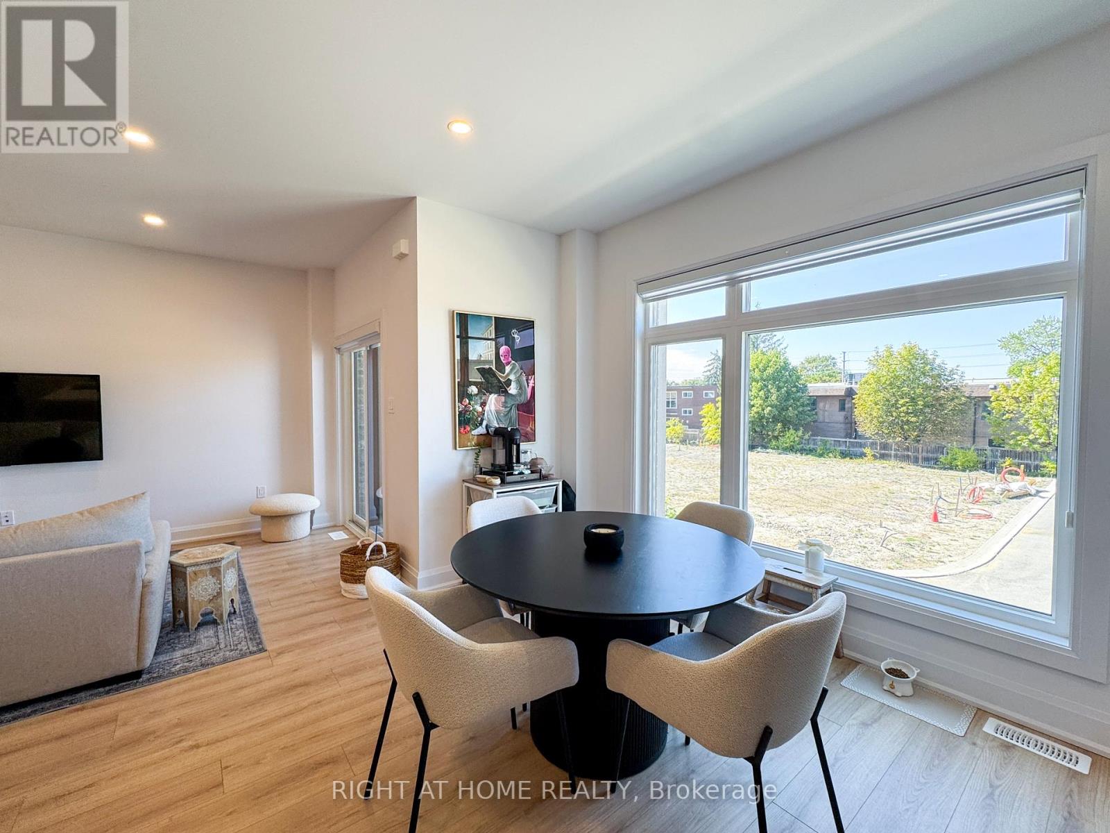 23 - 292 Vine Street, St. Catharines, Ontario  L2M 4T3 - Photo 13 - X12462114