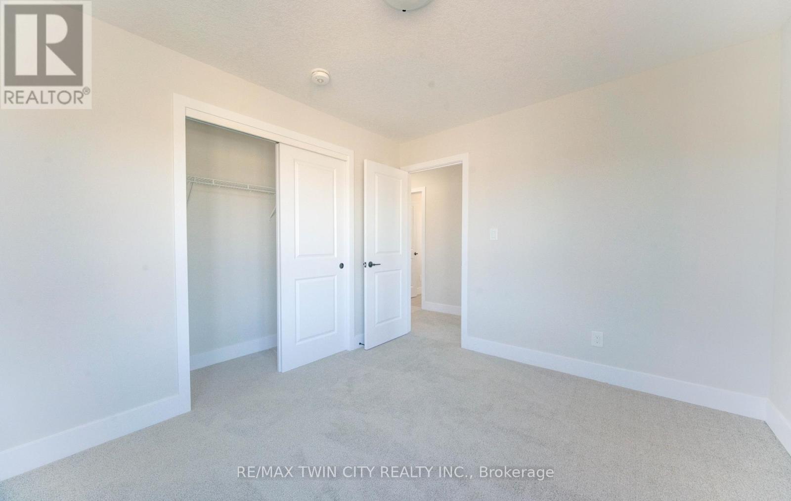 171 Otterbein Road, Kitchener, Ontario  N2B 0A8 - Photo 28 - X12462123
