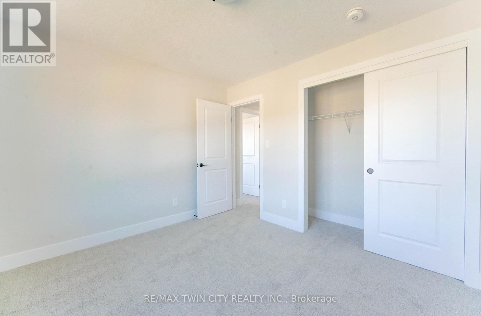 171 Otterbein Road, Kitchener, Ontario  N2B 0A8 - Photo 30 - X12462123