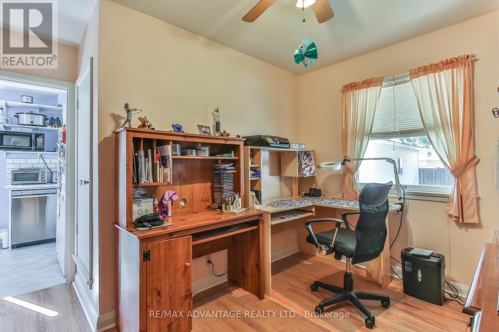 237 Rainbow Avenue, London East, Ontario  N5W 4V9 - Photo 18 - X12462135