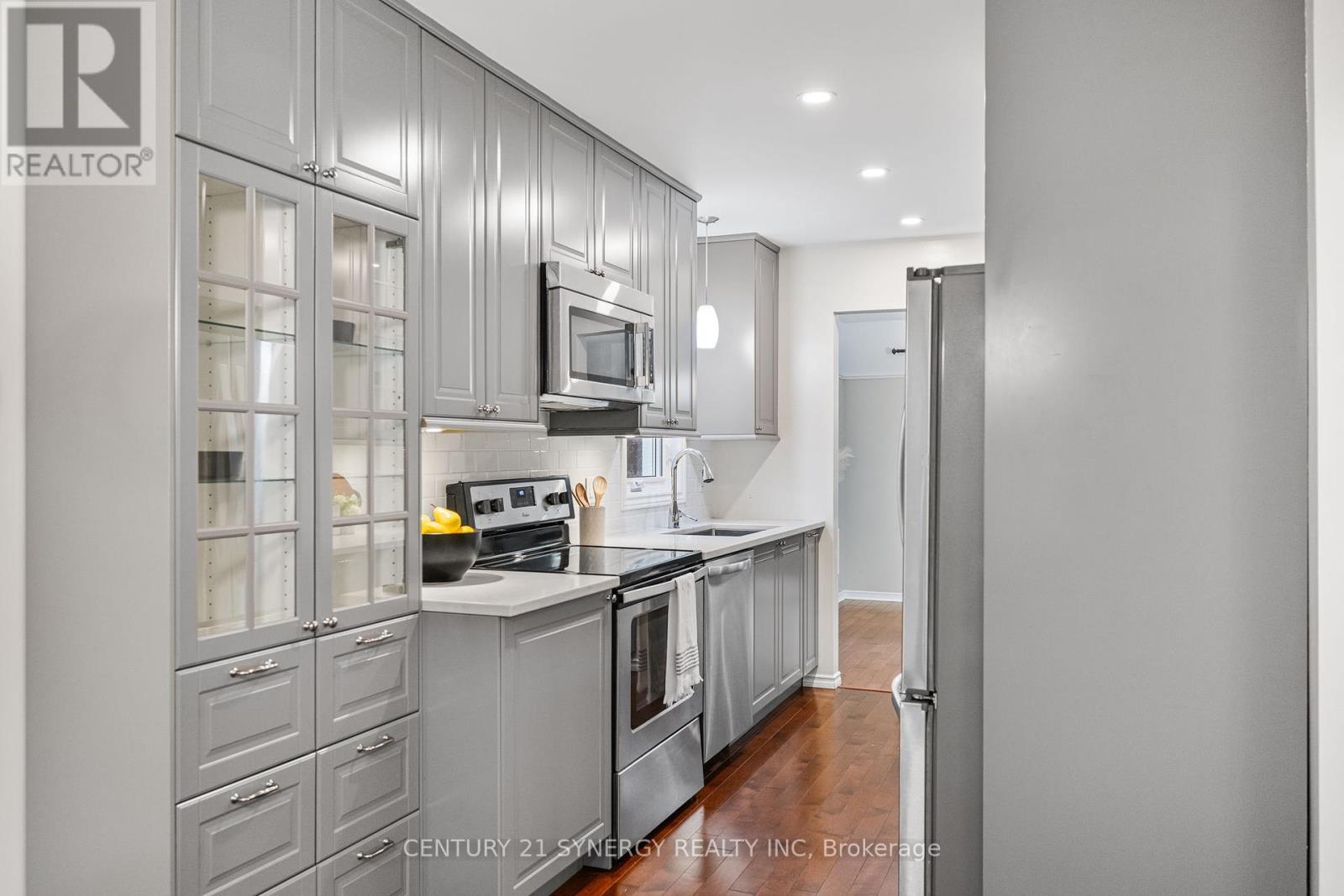 2752 Wyldewood Street W, Ottawa, Ontario  K1T 2S4 - Photo 12 - X12462142