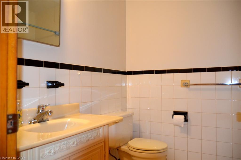 564 Appleby Line, Burlington, Ontario  L7L 2Y3 - Photo 10 - 40774873