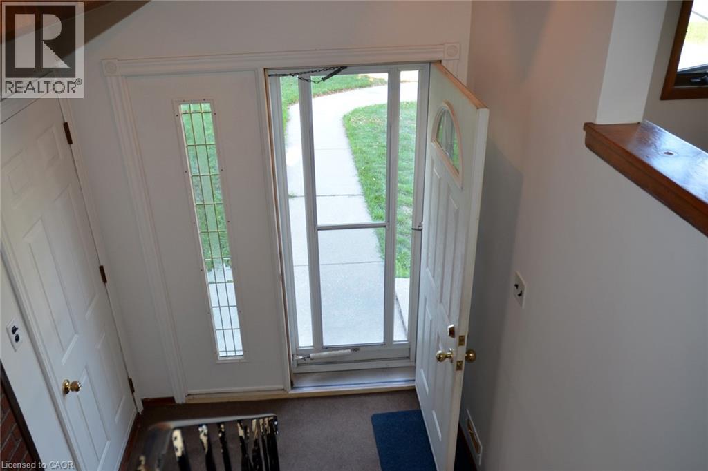 564 Appleby Line, Burlington, Ontario  L7L 2Y3 - Photo 3 - 40774873