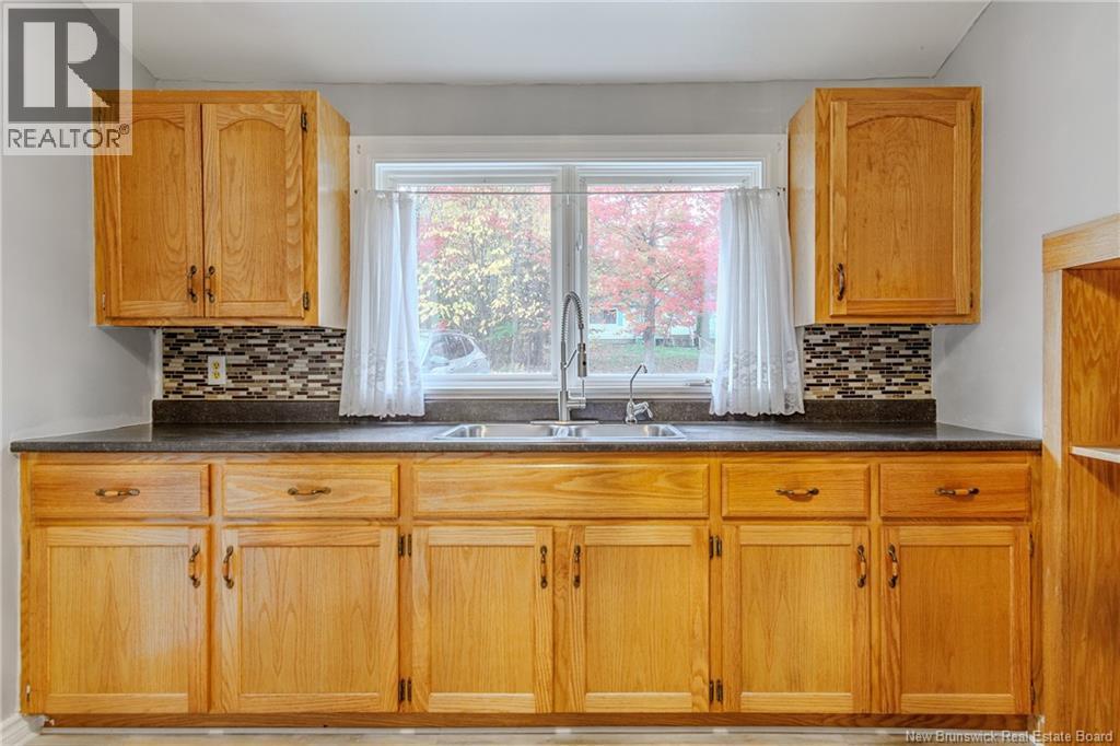 57 Iona Avenue, Rothesay, New Brunswick  E2E 3J7 - Photo 13 - NB128463
