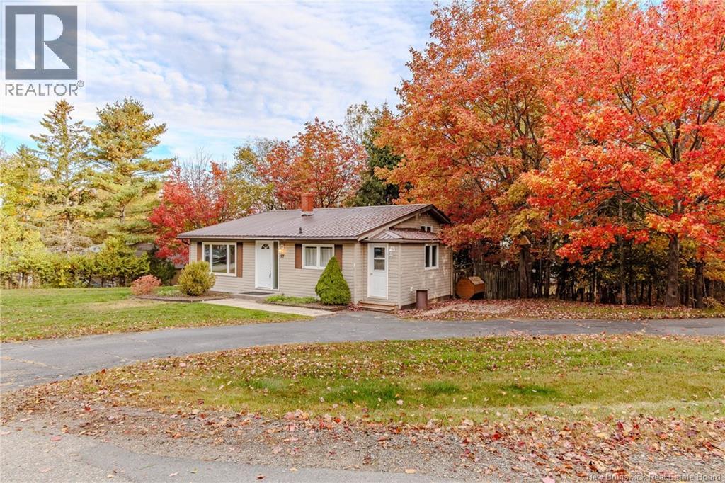 57 Iona Avenue, Rothesay, New Brunswick  E2E 3J7 - Photo 3 - NB128463