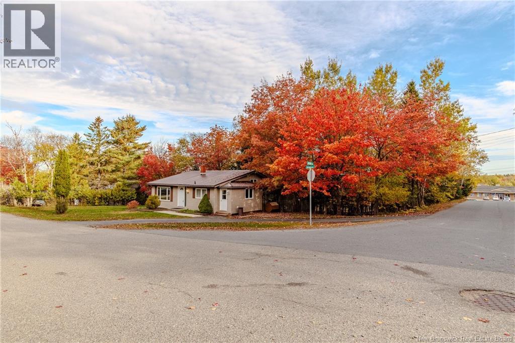 57 Iona Avenue, Rothesay, New Brunswick  E2E 3J7 - Photo 4 - NB128463