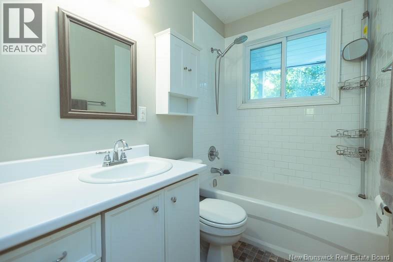 30 Canterbury Drive, Fredericton, New Brunswick  E3B 4L6 - Photo 27 - NB128206