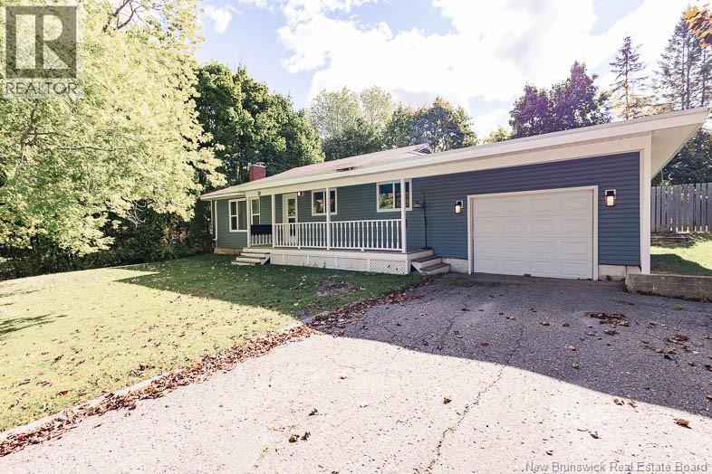 30 Canterbury Drive, Fredericton, New Brunswick  E3B 4L6 - Photo 5 - NB128206