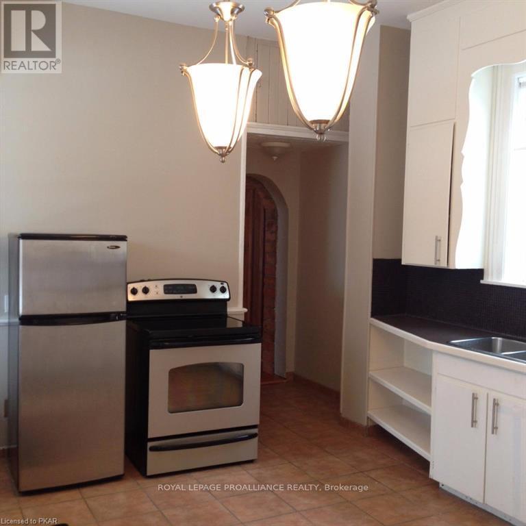 199 Dalhousie Street, Peterborough, Ontario  K9J 2M1 - Photo 6 - X12451169