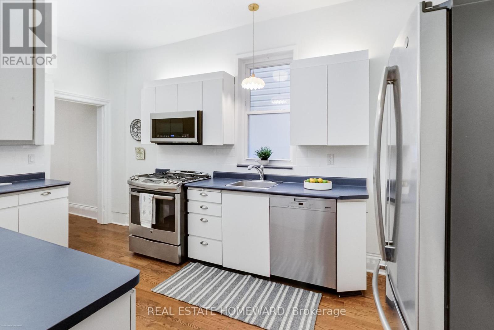 66 Badgerow Avenue, Toronto, Ontario  M4M 1V4 - Photo 15 - E12462133