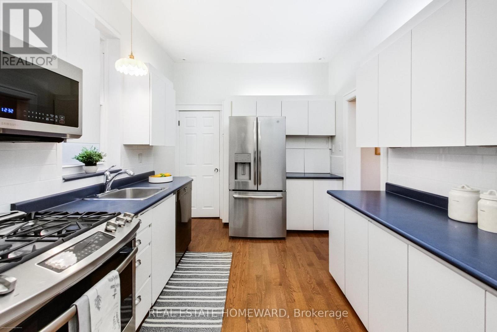 66 Badgerow Avenue, Toronto, Ontario  M4M 1V4 - Photo 16 - E12462133