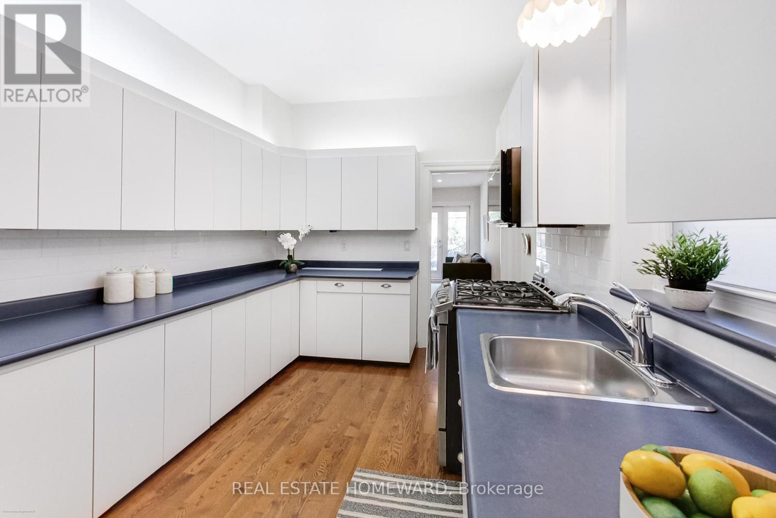 66 Badgerow Avenue, Toronto, Ontario  M4M 1V4 - Photo 17 - E12462133