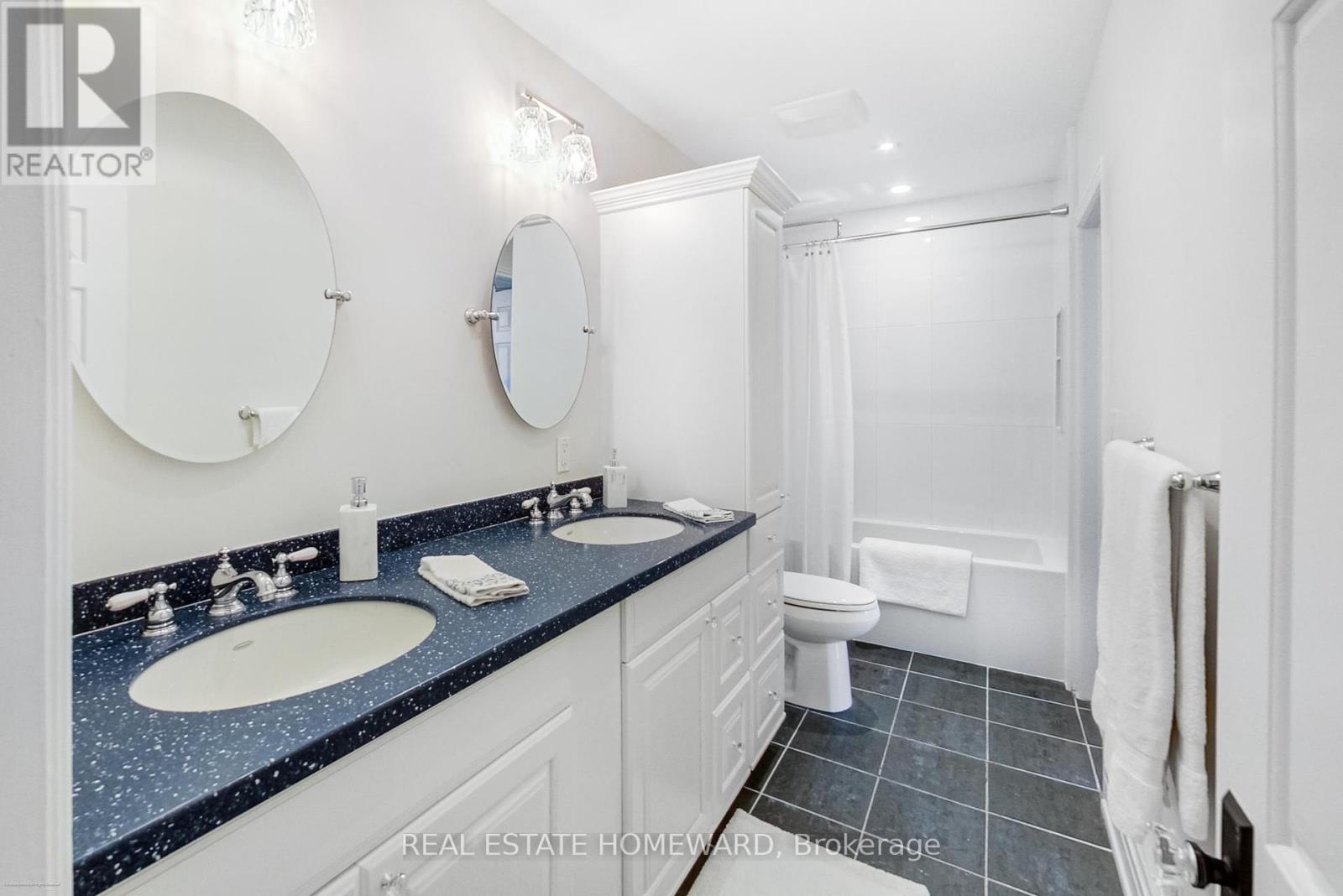 66 Badgerow Avenue, Toronto, Ontario  M4M 1V4 - Photo 29 - E12462133