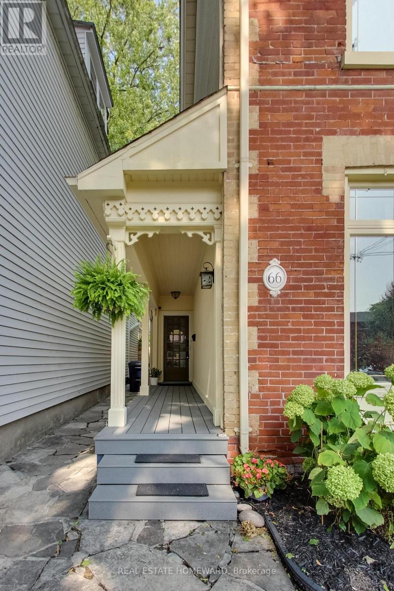 66 Badgerow Avenue, Toronto, Ontario  M4M 1V4 - Photo 3 - E12462133