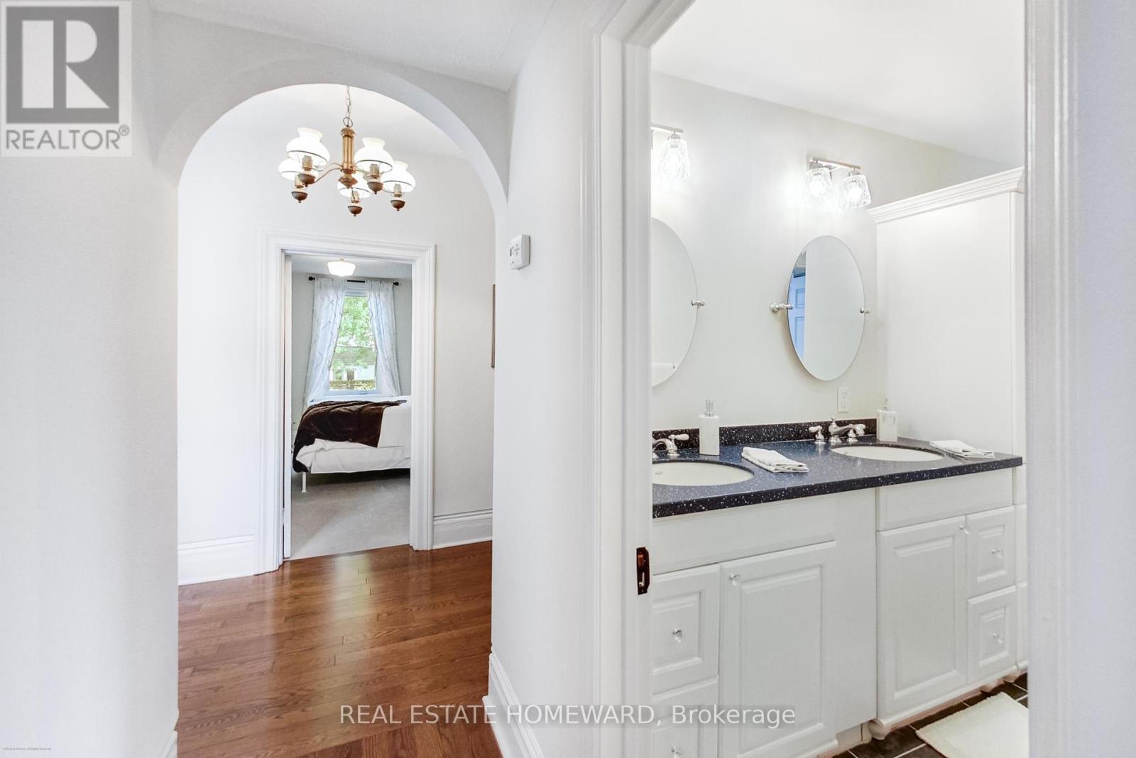 66 Badgerow Avenue, Toronto, Ontario  M4M 1V4 - Photo 31 - E12462133