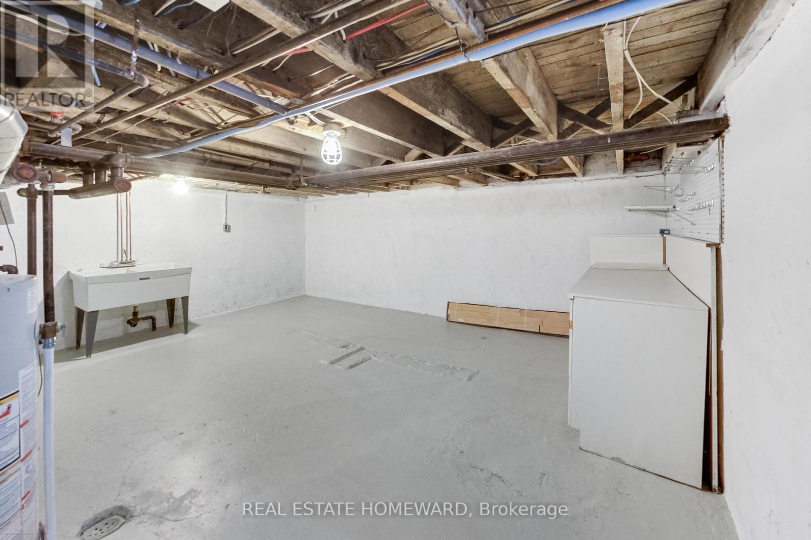 66 Badgerow Avenue, Toronto, Ontario  M4M 1V4 - Photo 38 - E12462133