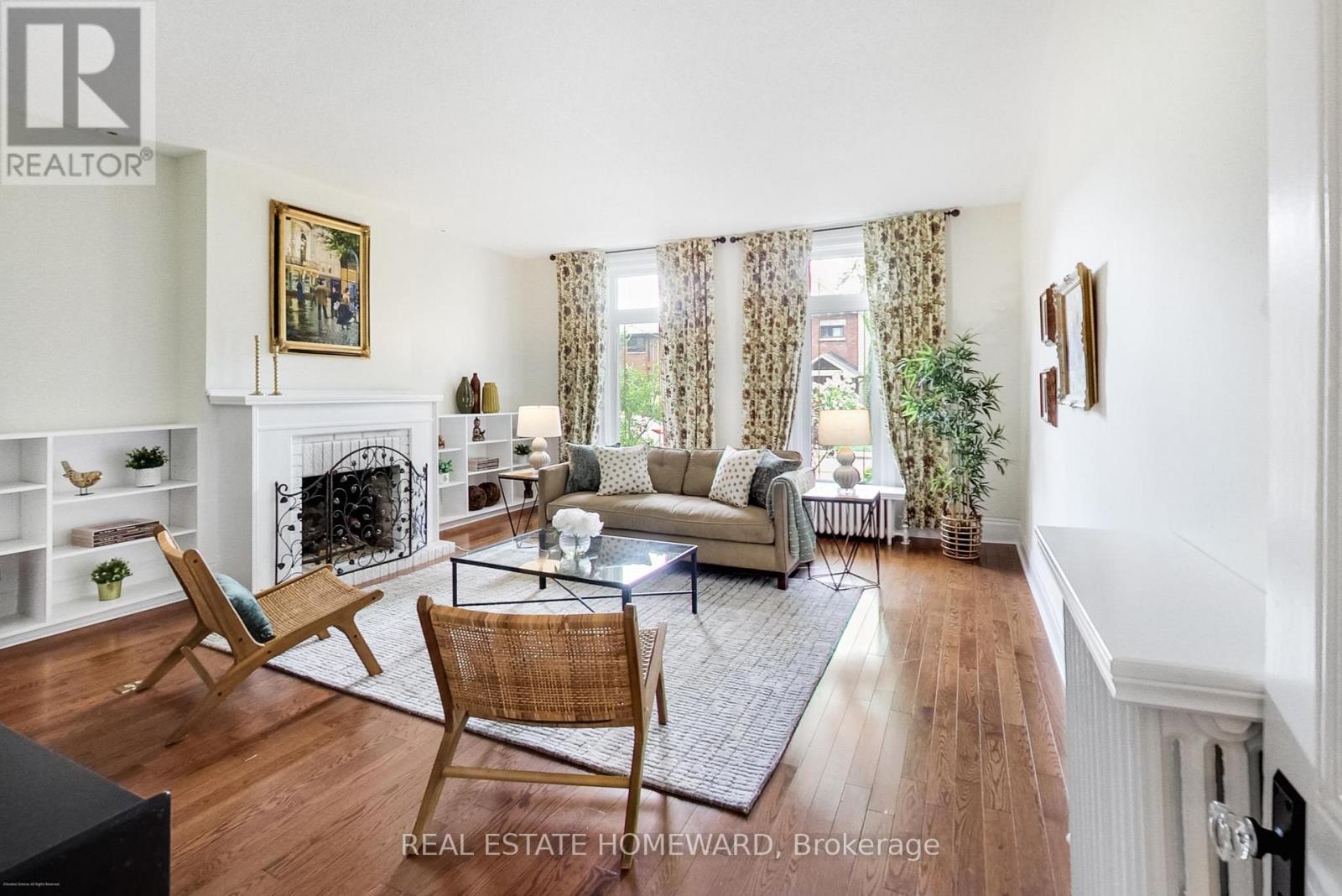 66 Badgerow Avenue, Toronto, Ontario  M4M 1V4 - Photo 7 - E12462133