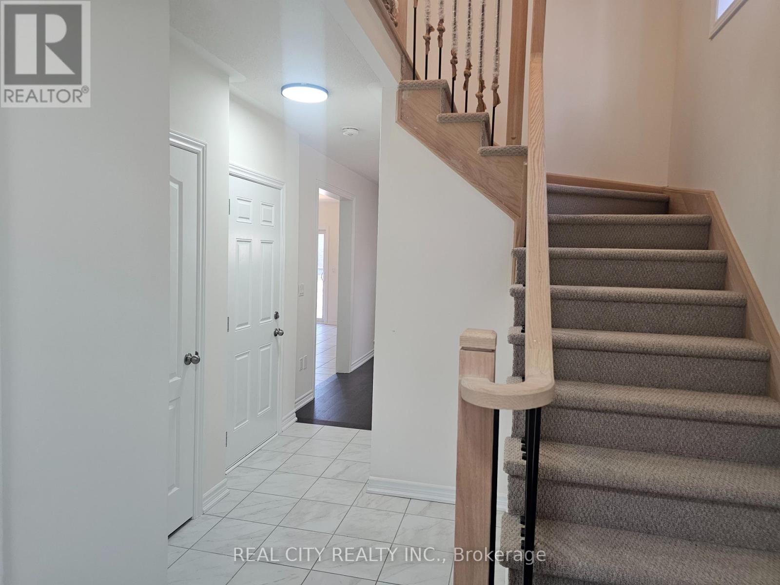 5 Heather Fullerton Road, Georgina, Ontario  L0E 1R0 - Photo 13 - N12462139