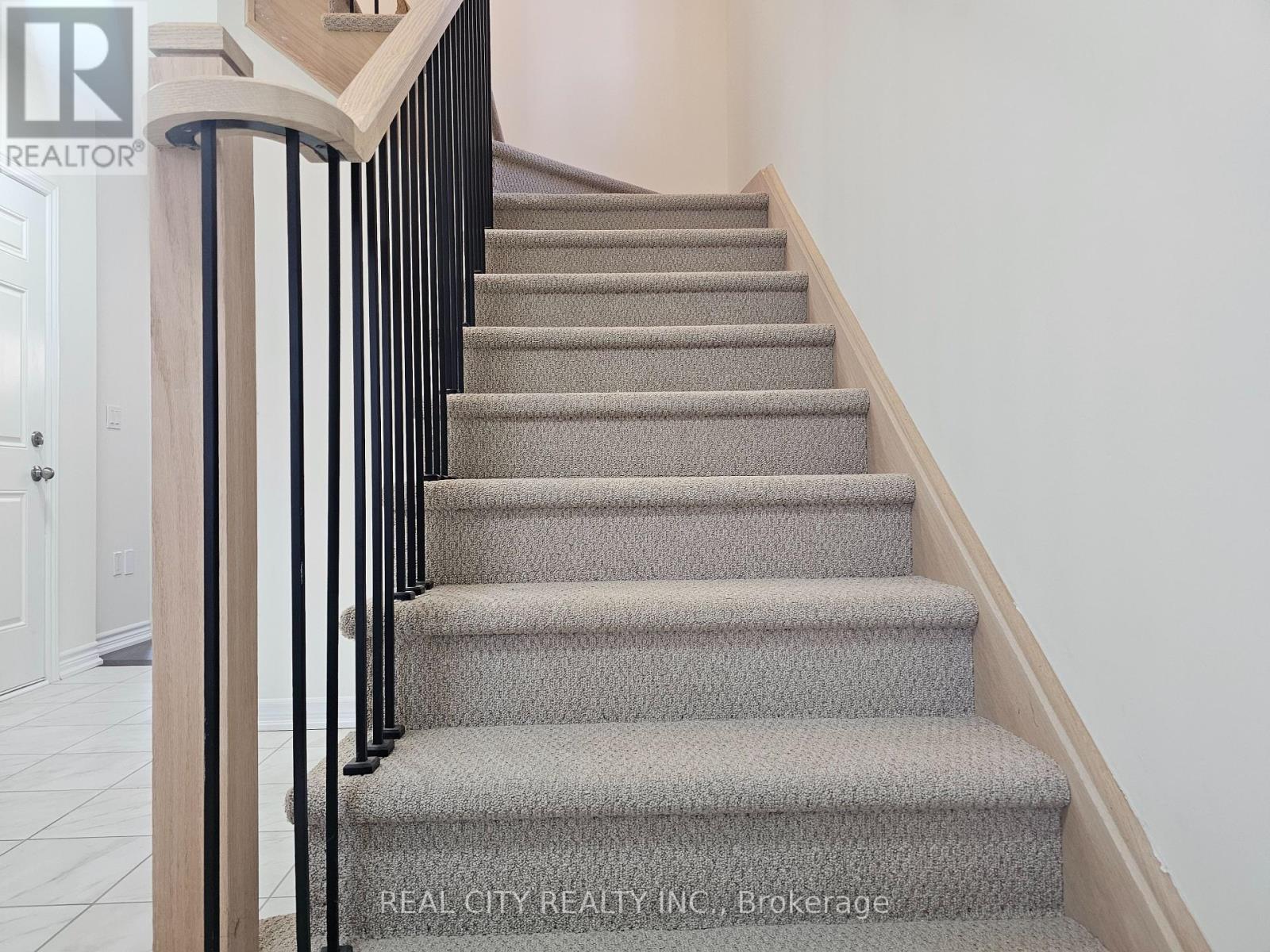 5 Heather Fullerton Road, Georgina, Ontario  L0E 1R0 - Photo 14 - N12462139