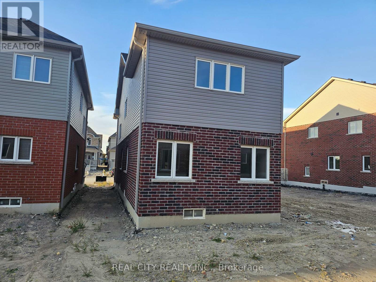 5 Heather Fullerton Road, Georgina, Ontario  L0E 1R0 - Photo 36 - N12462139