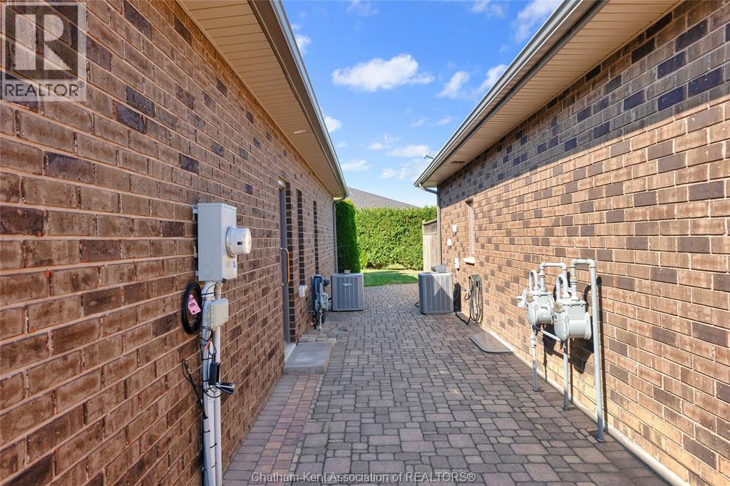 41 Veranda Court, Chatham, Ontario  N7L 0B4 - Photo 5 - 25025838