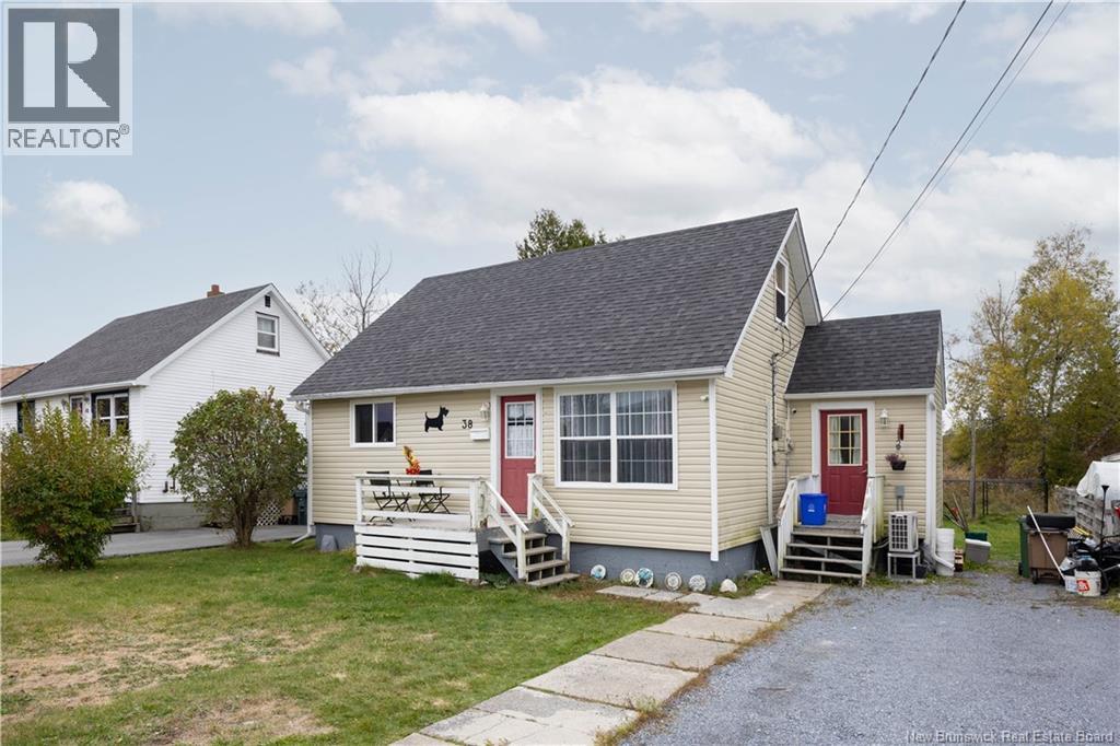 38 Brown Street, Saint John, New Brunswick  E2H 1X6 - Photo 1 - NB128055