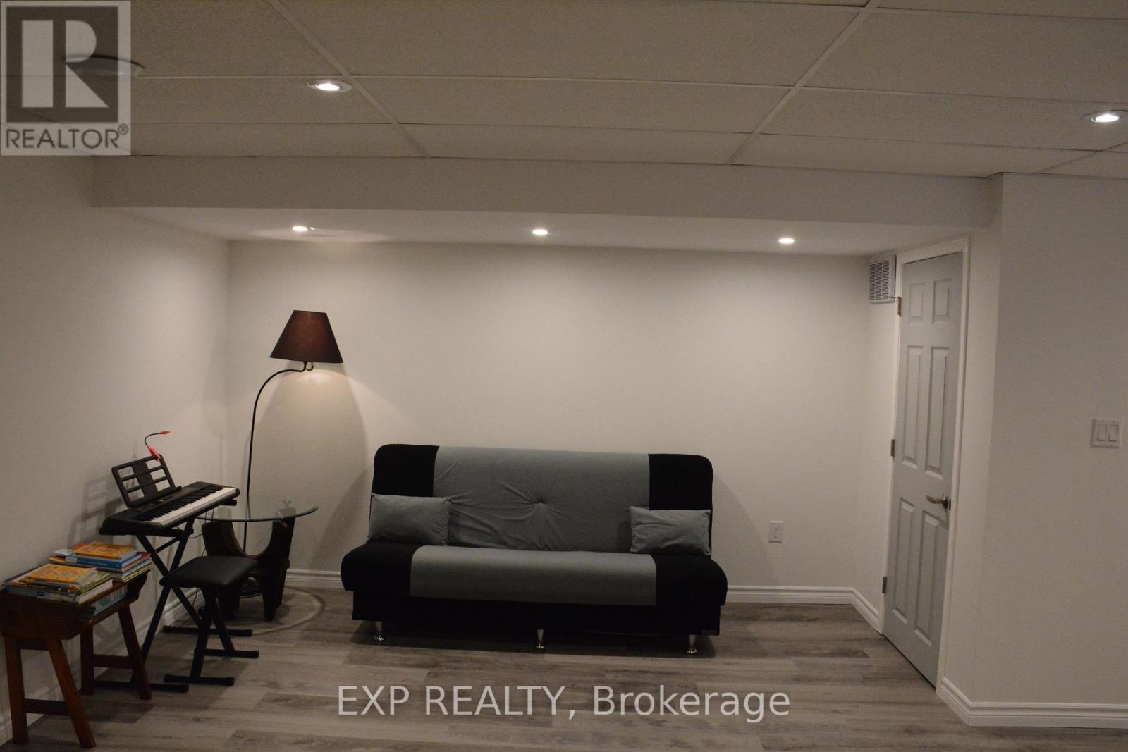 116 Goldham Way, Halton Hills, Ontario  L7G 0C8 - Photo 28 - W12462128