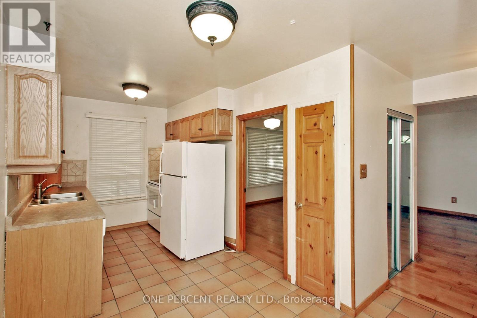 155 Bartley Bull Parkway, Brampton, Ontario  L6W 2K1 - Photo 11 - W12462134