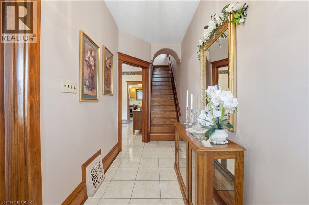 411 Catharine Street N, Hamilton, Ontario  L8L 4T7 - Photo 5 - 40778574