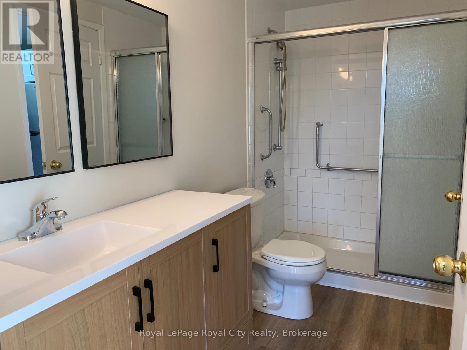 301 - 105 Bagot Street, Guelph, Ontario  N1H 8H4 - Photo 18 - X12462154