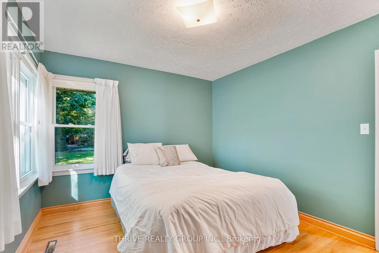 478 Glen Crescent, London North, Ontario  N6H 3L4 - Photo 18 - X12462160