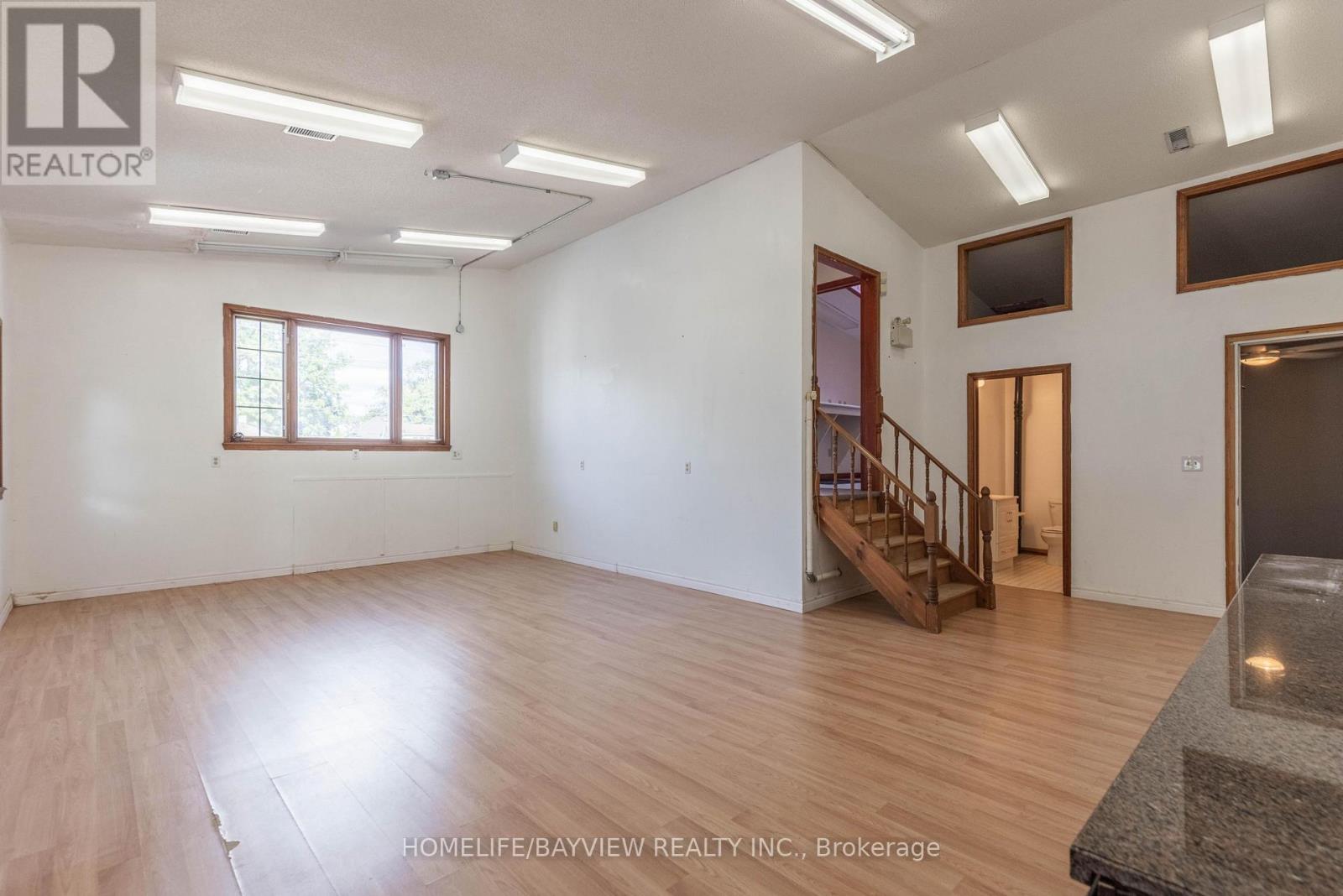 19 Main Street, St. Catharines, Ontario  L2N 4T5 - Photo 36 - X12462140