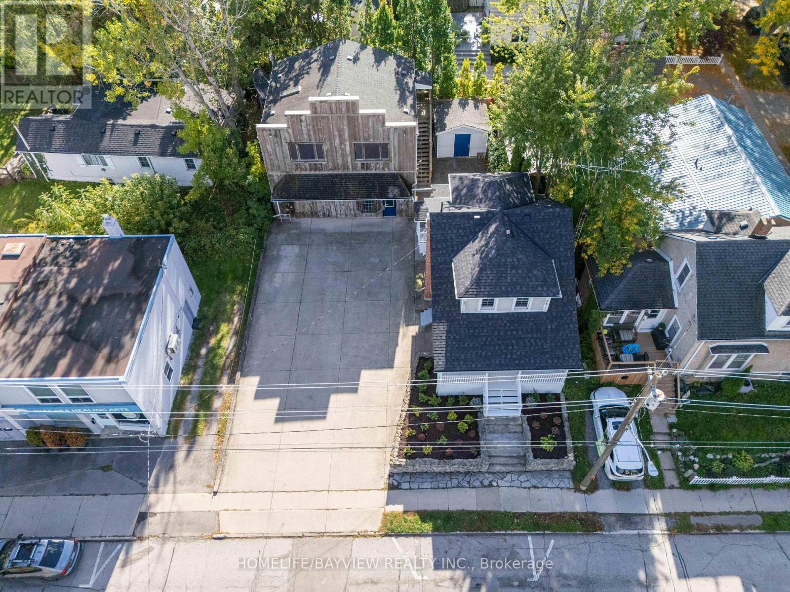 19 Main Street, St. Catharines, Ontario  L2N 4T5 - Photo 5 - X12462140