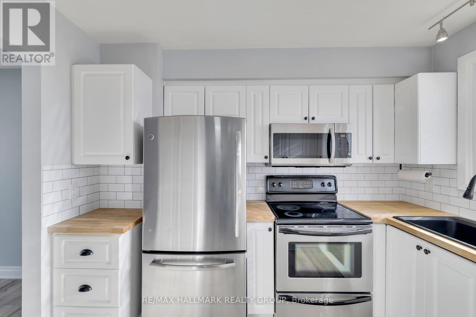 81 Hadley Circle, Ottawa, Ontario  K2H 7Z8 - Photo 22 - X12462179
