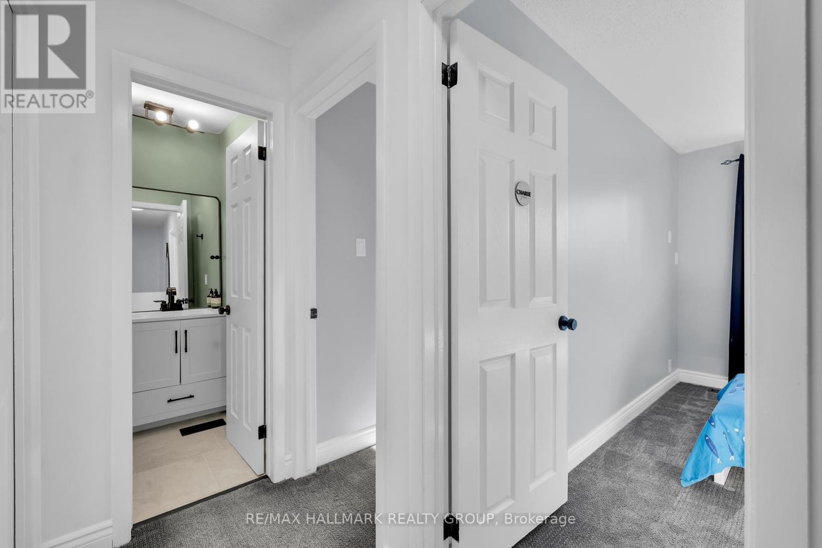 81 Hadley Circle, Ottawa, Ontario  K2H 7Z8 - Photo 31 - X12462179