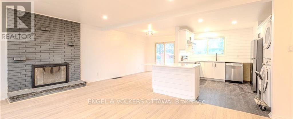 A - 18 Majestic Drive, Ottawa, Ontario  K2G 1C7 - Photo 11 - X12462193