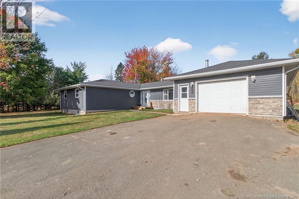 20 Macphee Lane, Petitcodiac, New Brunswick  E4Z 4X6 - Photo 1 - NB128474