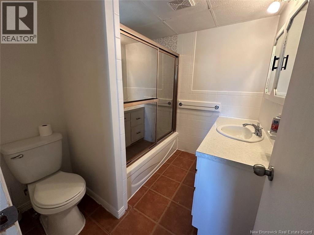 5 Lynch Street, Saint-Quentin, New Brunswick  E8A 1T2 - Photo 11 - NB128192