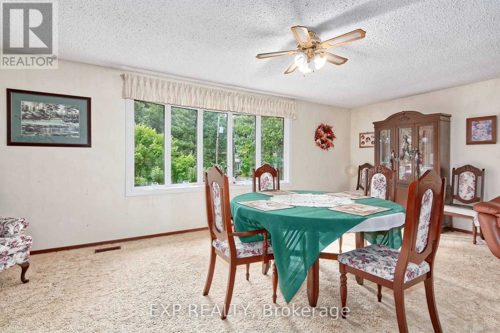 9995 Port Frank Estates Road, Lambton Shores (Port Franks), Ontario  N0M 2L0 - Photo 11 - X12246209