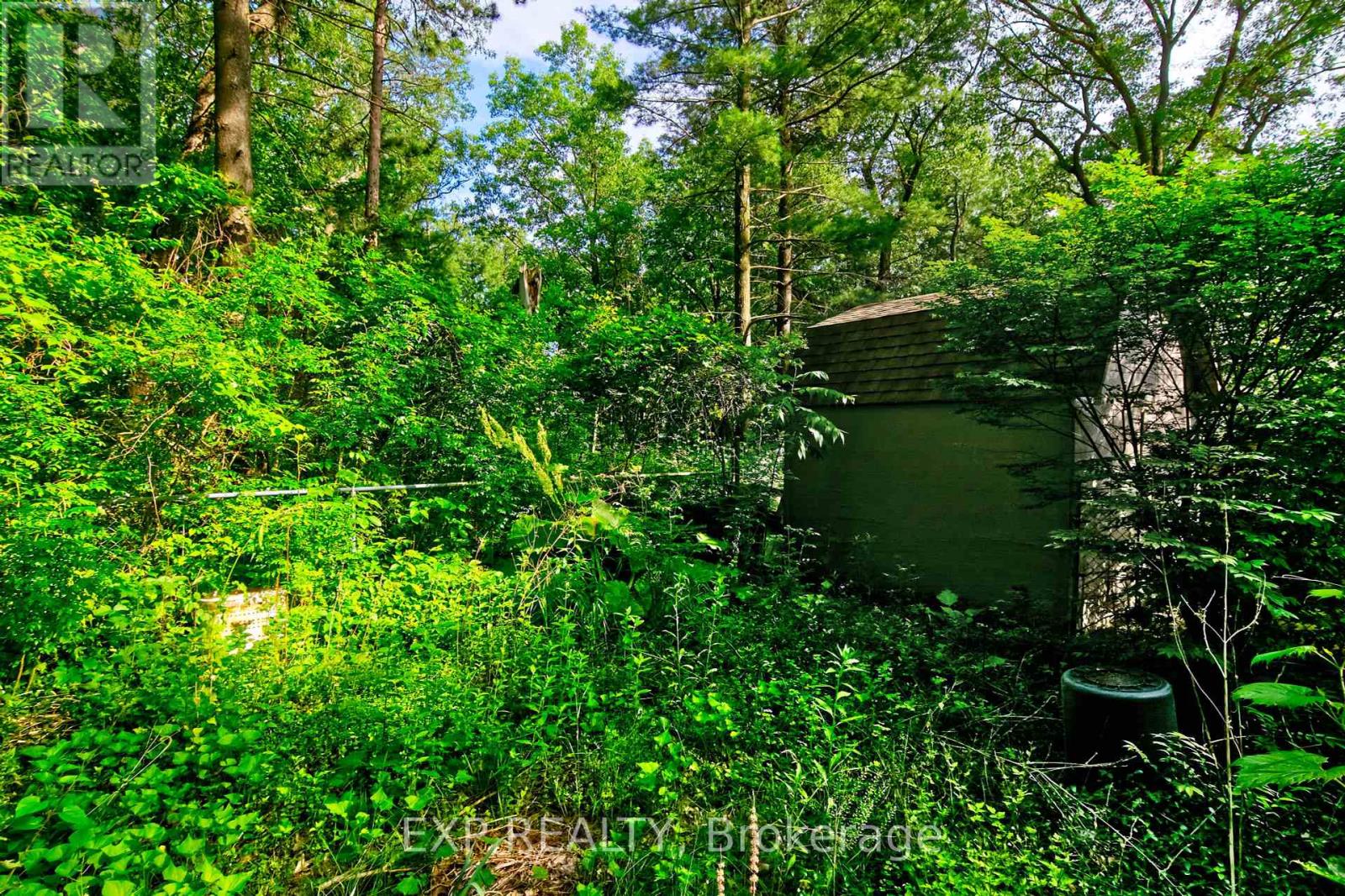 9995 Port Frank Estates Road, Lambton Shores (Port Franks), Ontario  N0M 2L0 - Photo 35 - X12246209