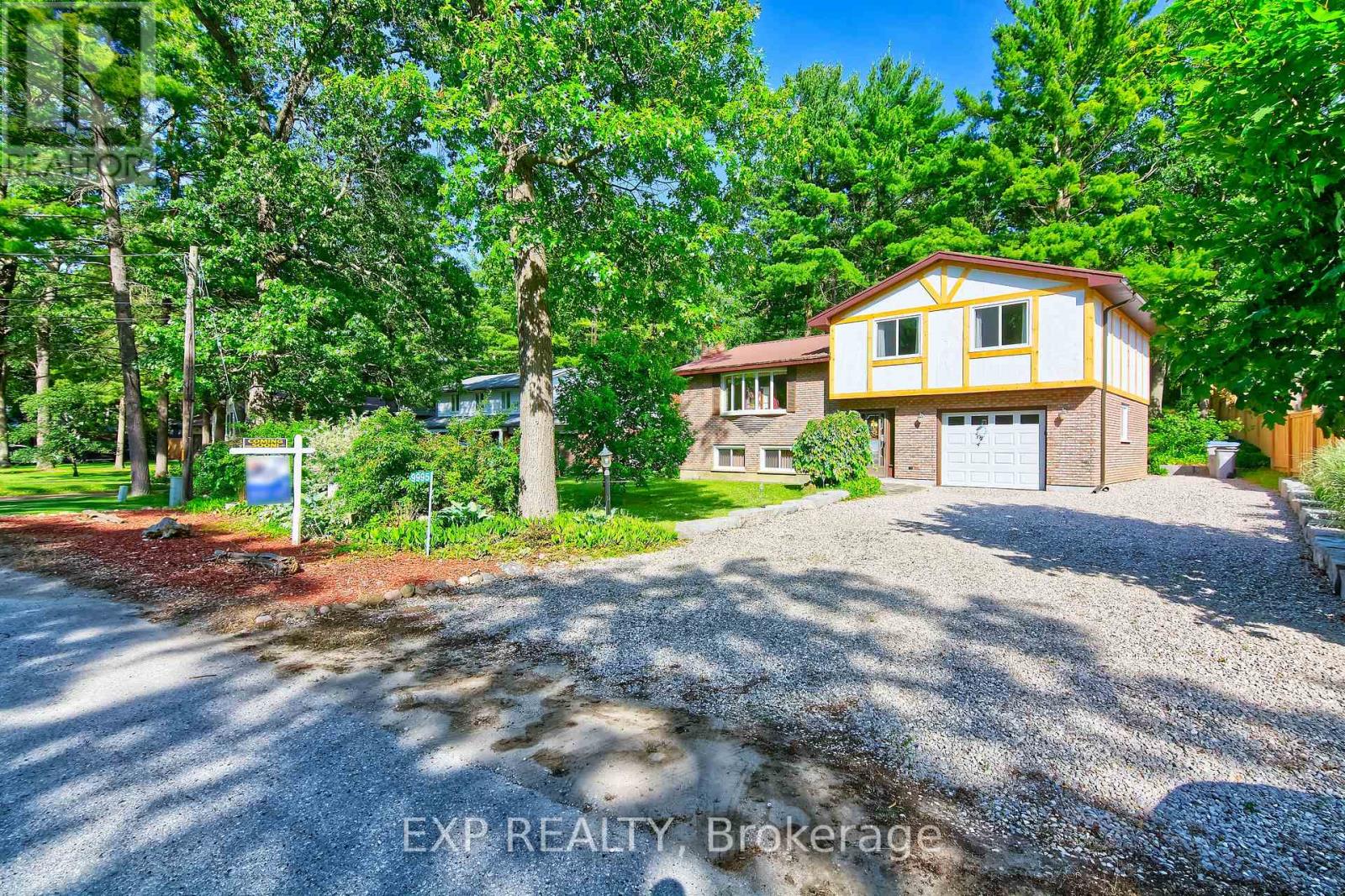 9995 Port Frank Estates Road, Lambton Shores (Port Franks), Ontario  N0M 2L0 - Photo 4 - X12246209