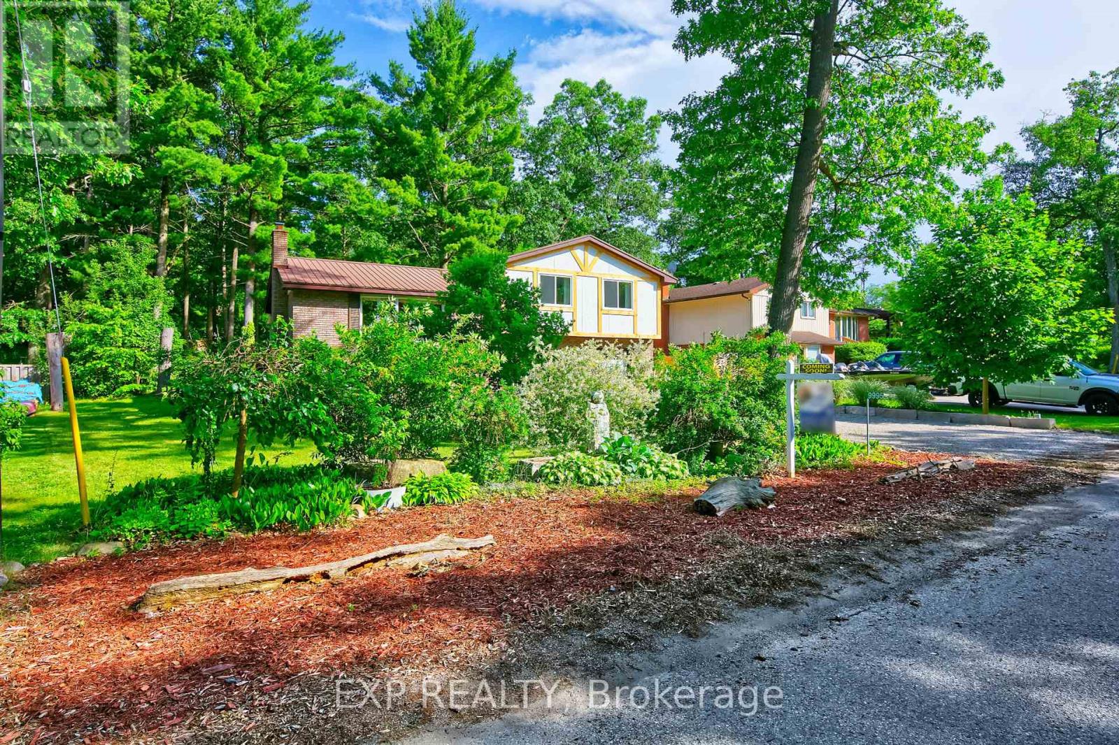 9995 Port Frank Estates Road, Lambton Shores (Port Franks), Ontario  N0M 2L0 - Photo 6 - X12246209